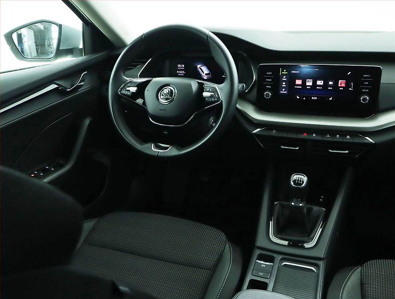 Škoda Octavia (2023) Ambition 2.0 TDI, ČR,1.maj - fotka 7 z 15