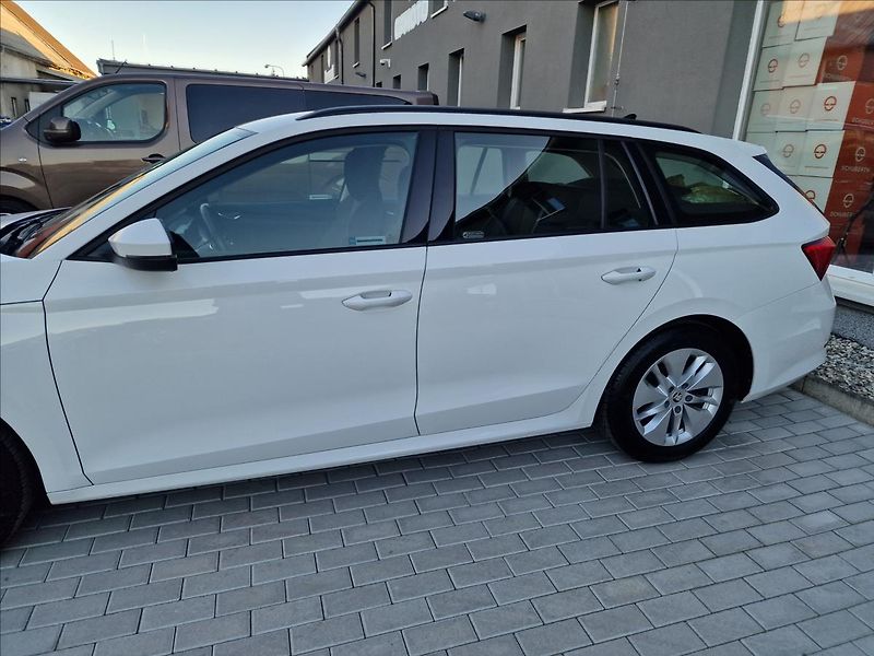 Škoda Octavia 2.0TDI Ambition, ČR,1.Majitel - fotka 45 z 50