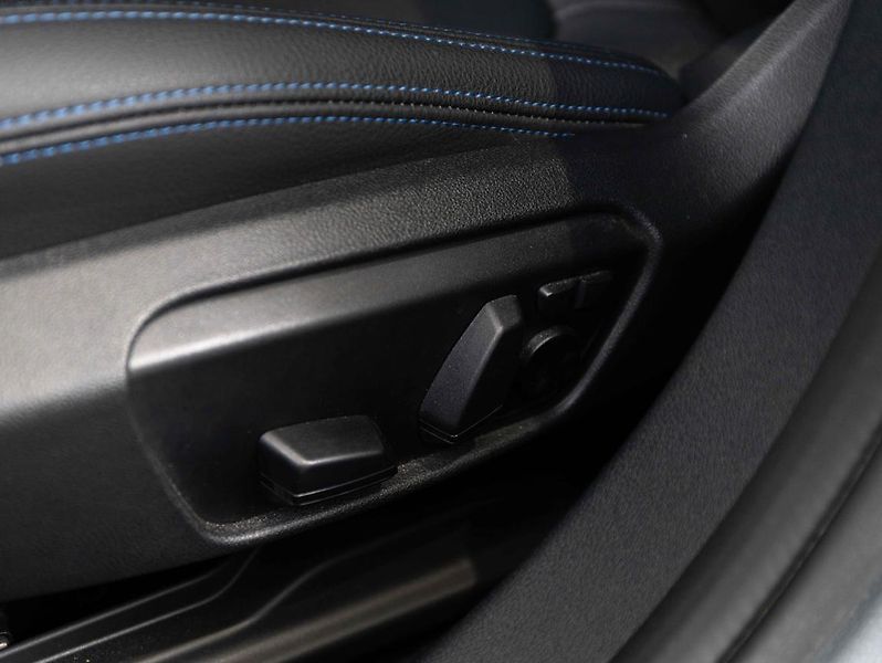 BMW Řada 1 M135i xDrive - fotka 20 z 22