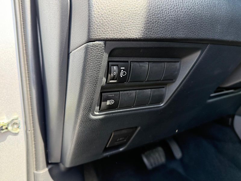 Toyota Yaris Cross 1.5 HSD e-CVT Comfort - fotka 13 z 26