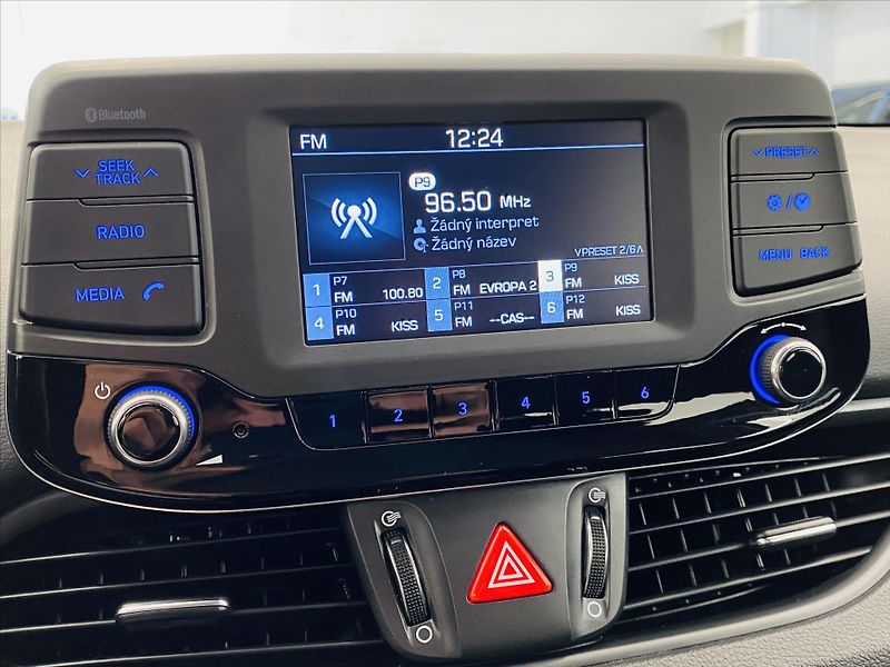 Hyundai i30 1,4 T-GDi 103kW - fotka 16 z 24