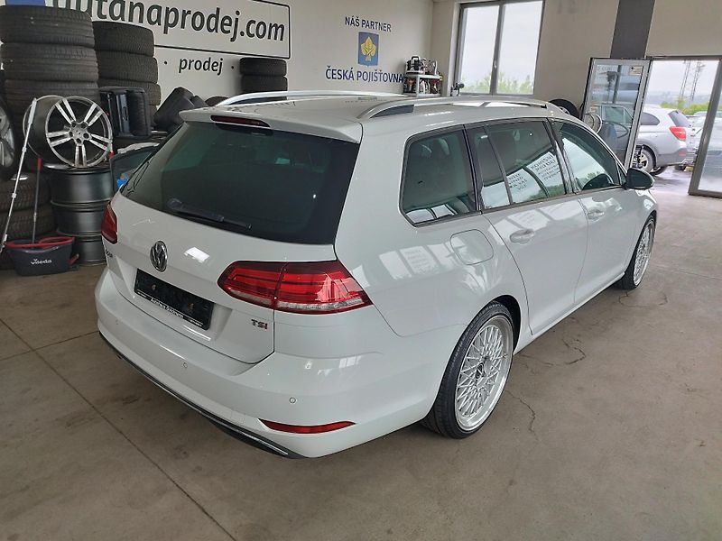 Volkswagen Golf (2017) TSI,92KW,FULL,LED,19ALU,TAŽNÝ - fotka 7 z 39