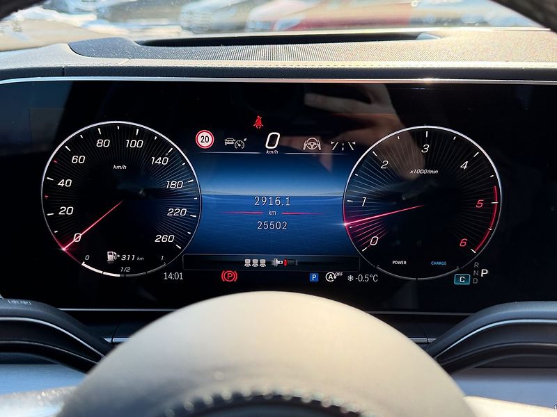 Mercedes-Benz GLE 450d 4MATIC AMG Line - fotka 17 z 33