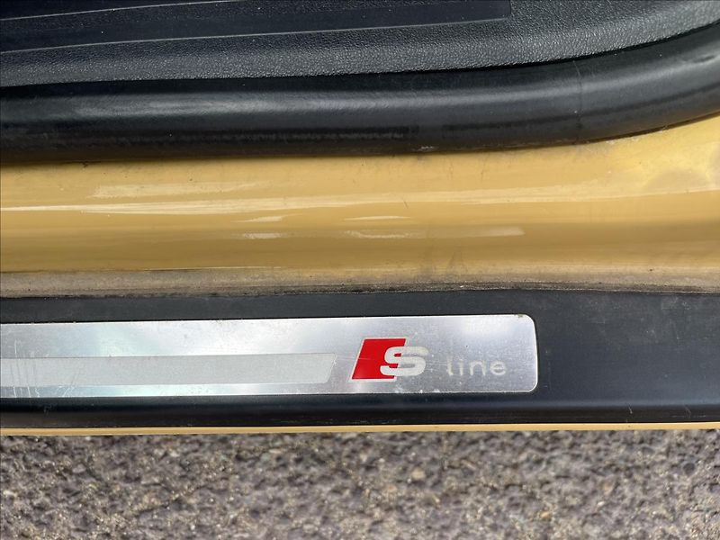 Audi A3 3,2 i V6 184KW 4x4  Sportback - fotka 32 z 45