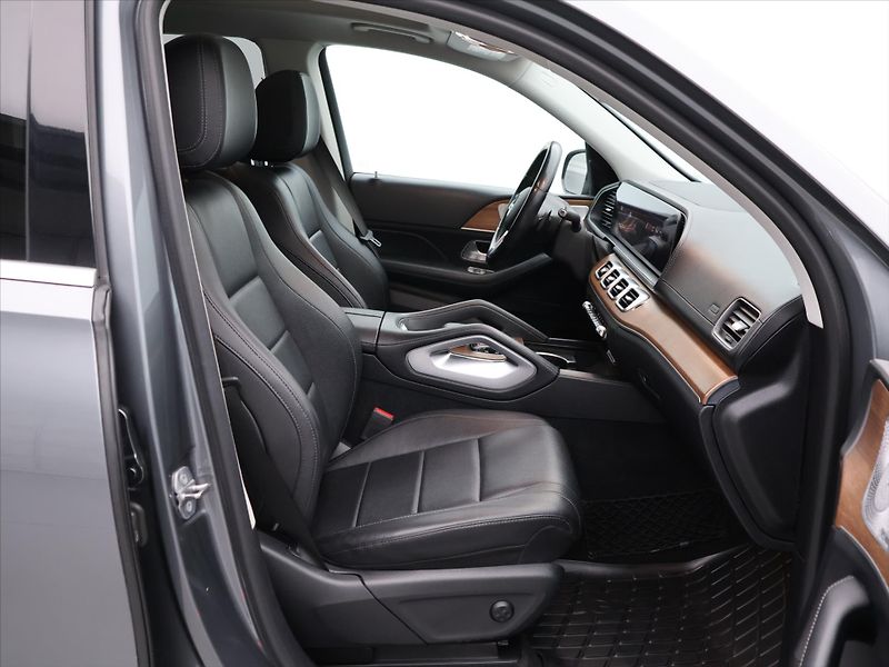 Mercedes-Benz GLS 3,0 450 270kW 4Matic Tažné - fotka 13 z 41