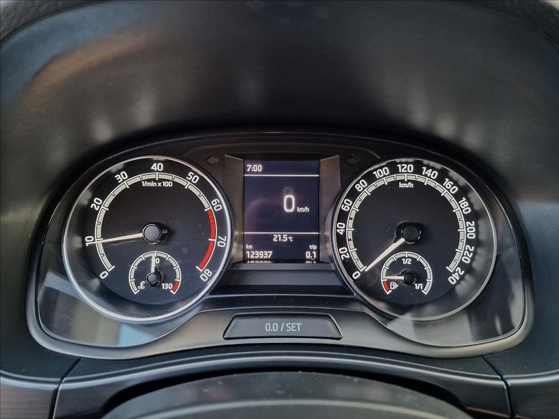 Škoda Fabia 1.0 TSI Style Combi,ČR,1.Maj. - fotka 22 z 48