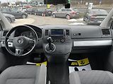 Volkswagen Multivan (2010) Volkswagen Multivan 2010 - náhled 11