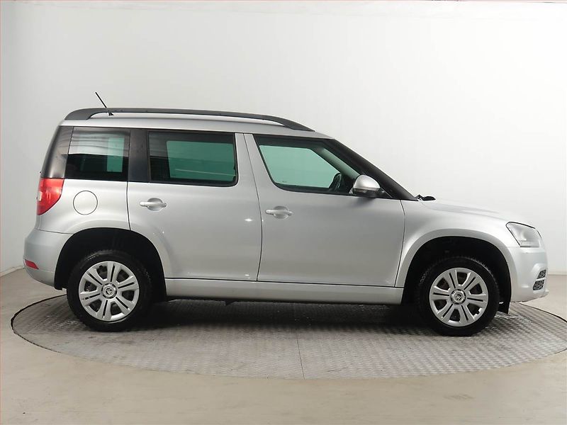 Škoda Yeti (2014) Ambition 1.2 TSI - fotka 6 z 15
