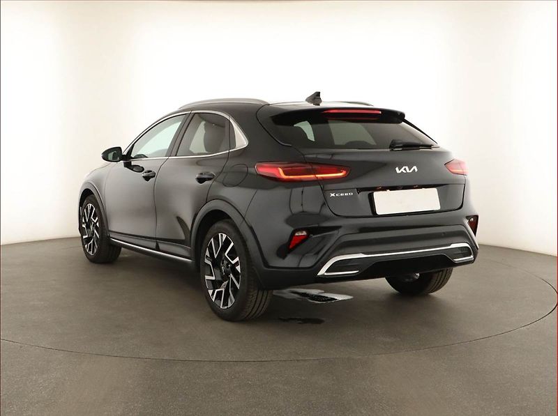 Kia XCeed (2024) 1.5 T-GDI - fotka 4 z 16