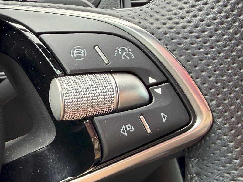 Škoda Karoq (2024) DSG 4x4 2.0 TDI / 110 kW / SPO - fotka 16 z 35