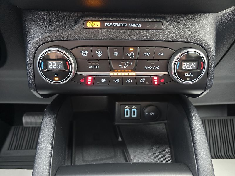 Ford Kuga 2.5 140kW 4x4 AWD ST-LINE -DPH - fotka 16 z 43