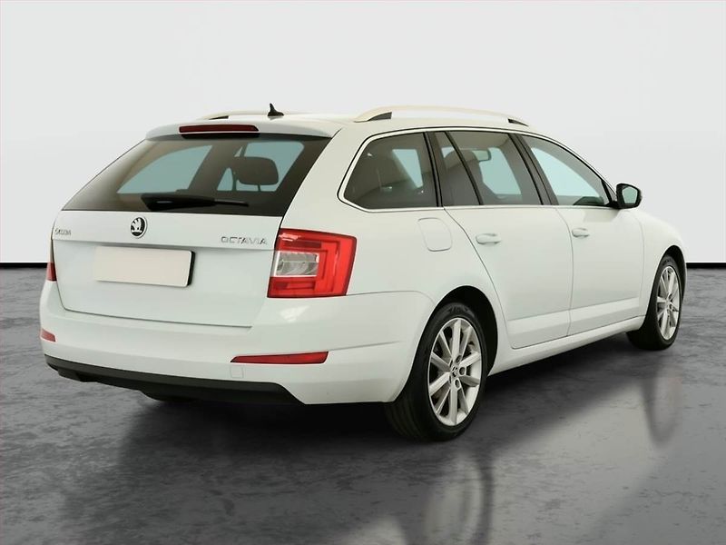 Škoda Octavia (2015) Style 2.0 TDI, Navi, Xenony - fotka 5 z 19