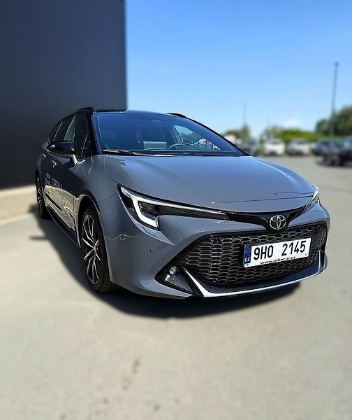 Toyota Corolla GR Sport - fotka 6 z 8