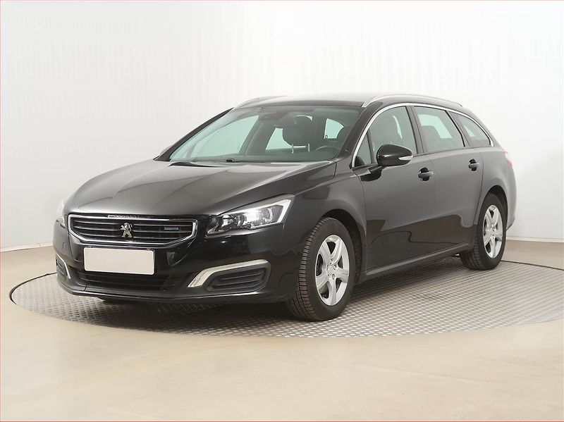Peugeot 508 (2015) 2.0 BlueHDi, Navi, Tempomat - fotka 2 z 21