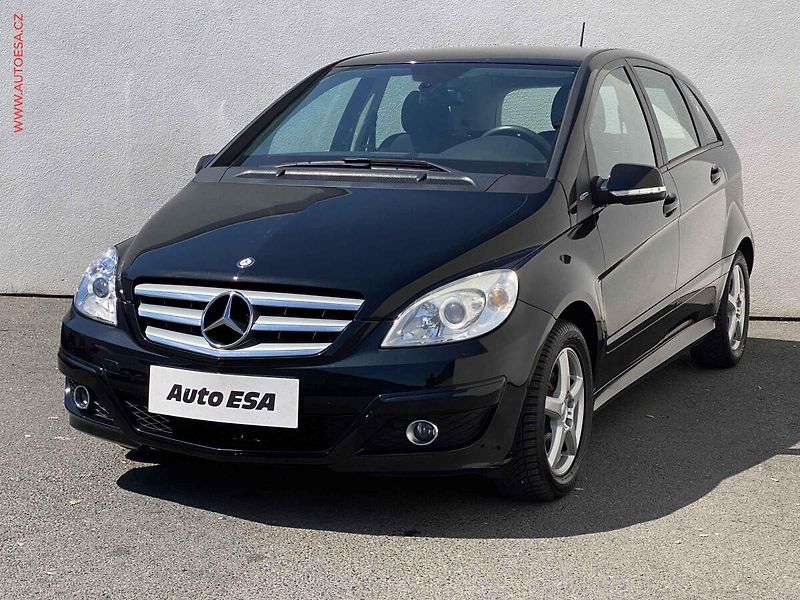 Mercedes-Benz Třídy B (2011) 1.5i B160, Výhřev sed, +kola - fotka 3 z 16