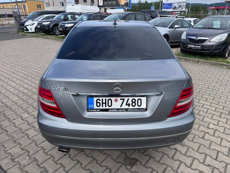 Mercedes-Benz Třídy C (2011) 200 1,8 CGI 135 KW ROZVODY - fotka 5 z 50