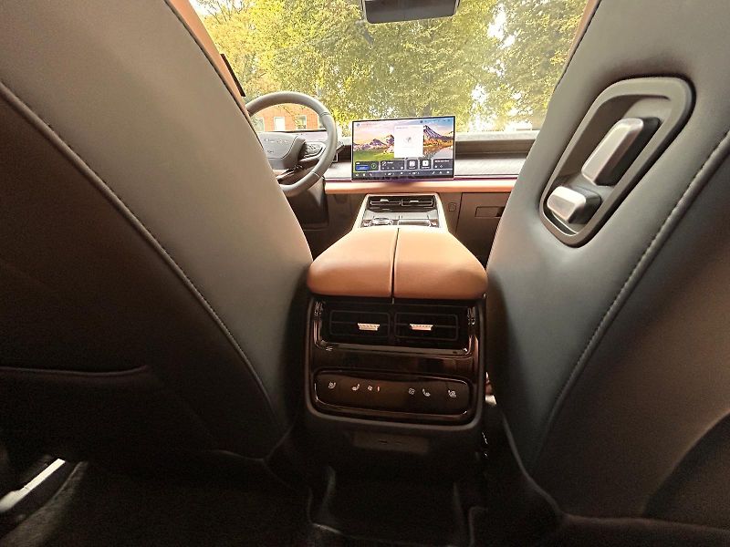 Chery TIGGO 9 PHEV (2026) 1.5 UNIQUE  UNIQUE - fotka 8 z 27