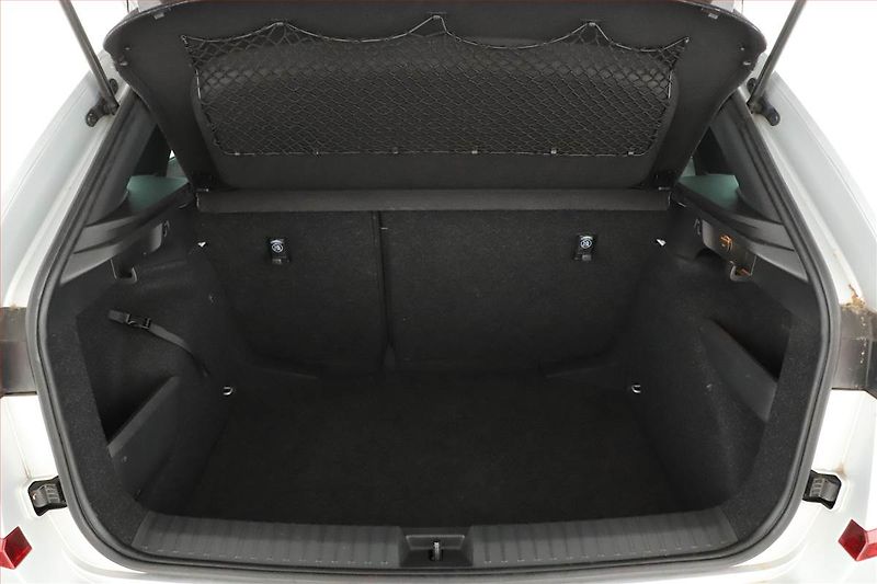 Škoda Kamiq (2024) 1.0 TSI, Drive, FullLed - fotka 11 z 21