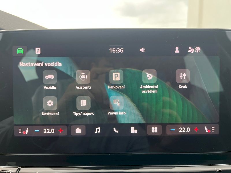 Škoda Octavia (2024) OCT.COMBI TOP SELECTION 2,0 TD - fotka 31 z 33