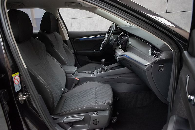 Škoda Octavia 2.0 TDI KAMERA*KESSY*ACC*DPH* - fotka 12 z 39