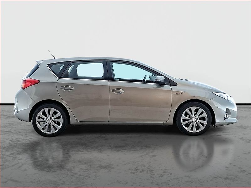 Toyota Auris (2013) Hybrid, Automat, Serv.kniha - fotka 6 z 21