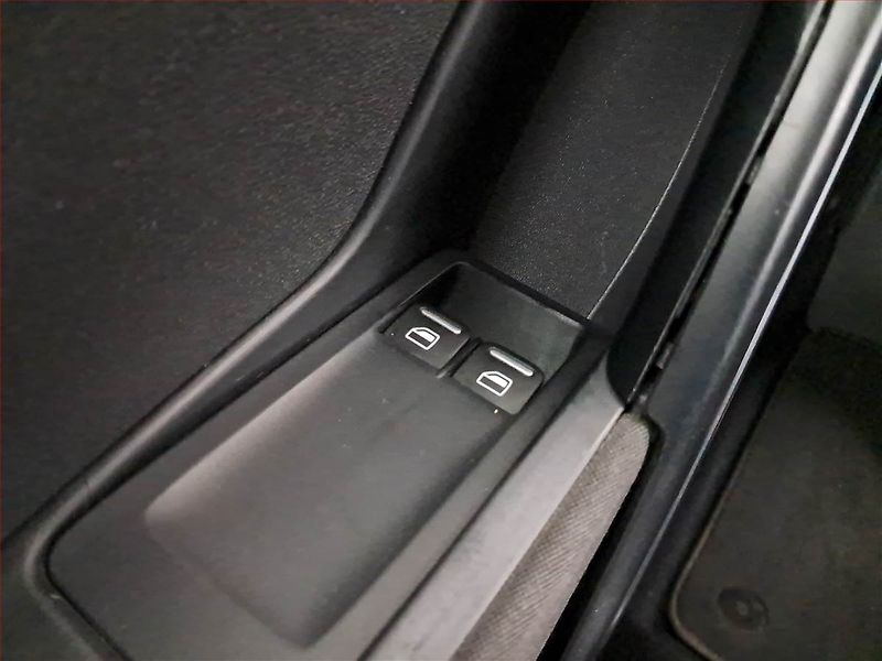 Volkswagen Beetle (2015) 2.0 TDI, Navi, Tempomat - fotka 16 z 19