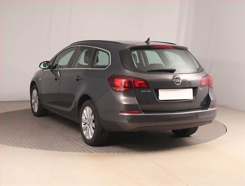 Opel Astra (2015) 1.6 CDTI, Serv.kniha, Tempomat - fotka 4 z 15
