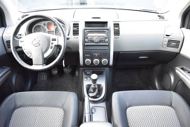 Nissan X-Trail 2,0 DCi 1M,127KW,TOP BARVA! - fotka 9 z 19
