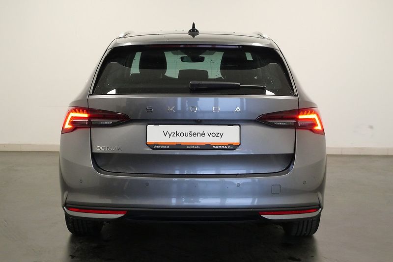 Škoda Octavia - fotka 6 z 23
