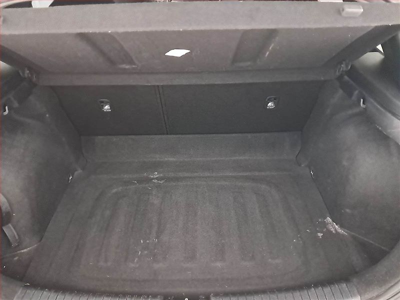 Kia Ceed (2019) 1.4 CVVT, Serv.kniha, Tempomat - fotka 13 z 17