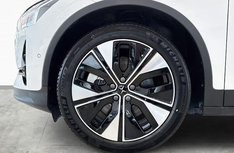 Polestar 2 LR AWD Pilot 360k BLIS Matrix - fotka 16 z 32