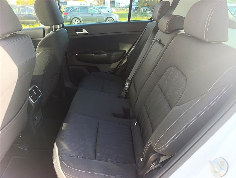 Kia Sportage 1,7 CRDi Navi Kamera Tempomat - fotka 21 z 33