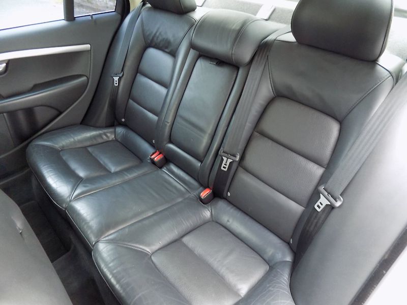 Volvo S80 (2008) 2.4d/Bi-xenon/NAVI/Kůže/ - fotka 13 z 33