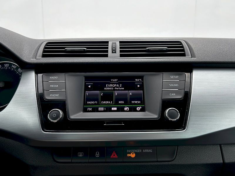 Škoda Fabia (2018) Combi 1.0 TSI 70kW MP5 Ambitio - fotka 12 z 31