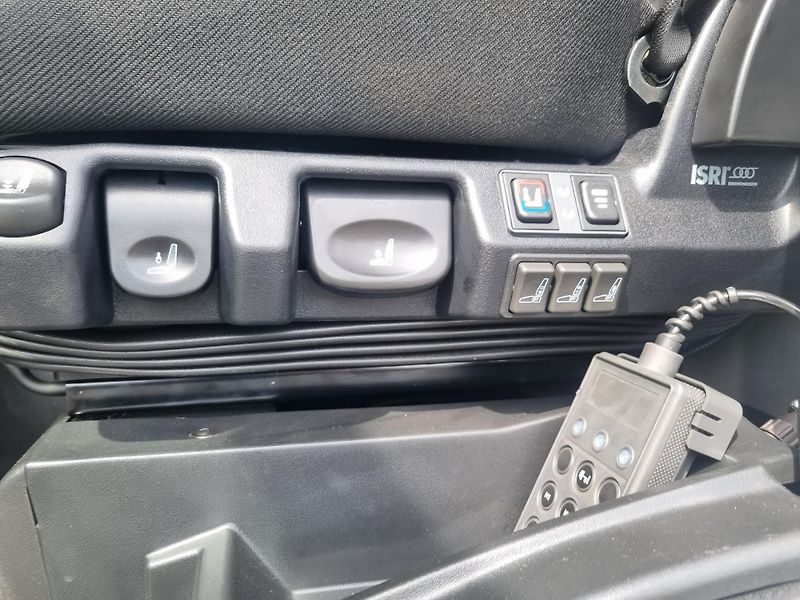 Iveco Eurocargo 180E28 KONTEJNER 10T BÍLÁ - fotka 16 z 26