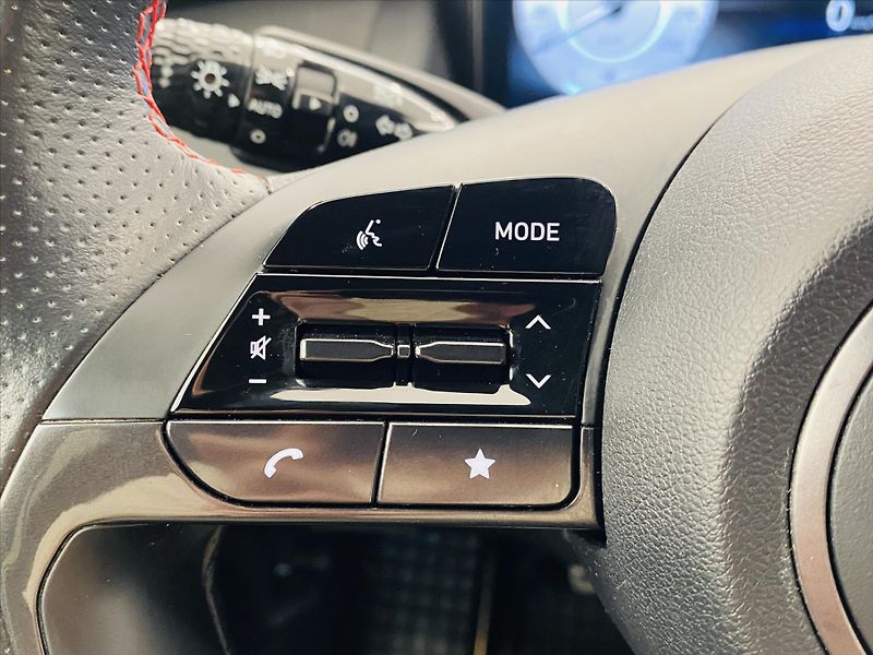 Hyundai Tucson 1,6 T-GDI N-line - fotka 12 z 24