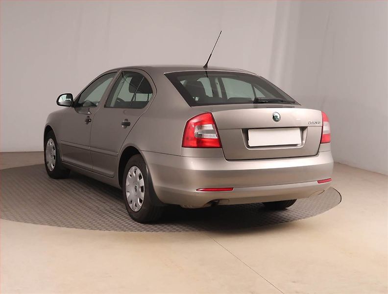 Škoda Octavia (2010) 1.2 TSI, ČR,1.maj, Serv.kniha - fotka 4 z 14