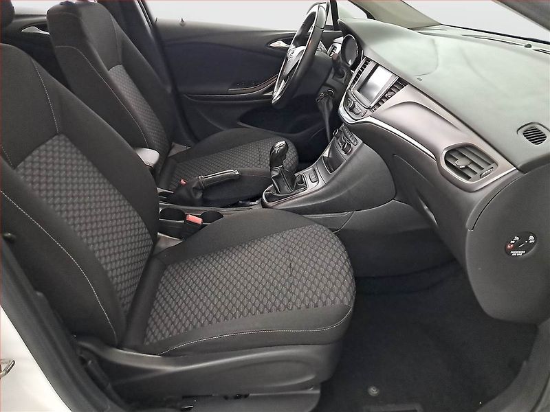 Opel Astra (2016) 1.6 CDTI, Serv.kniha, Tempomat - fotka 9 z 16