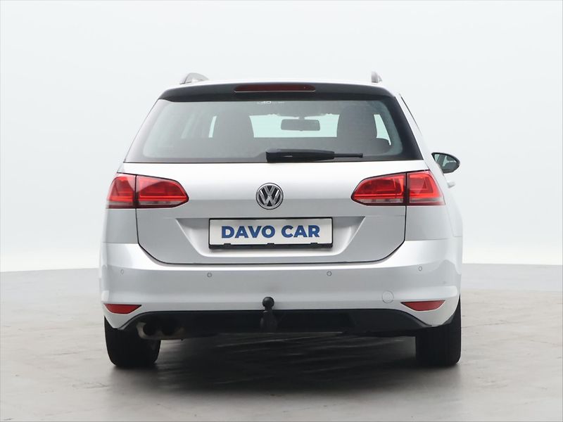Volkswagen Golf 1,4 TSI 110kW Comfortline 1Maj - fotka 8 z 30