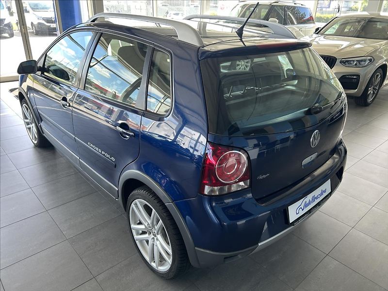 Volkswagen Polo 1,4   CROSS,16V,KLIMATIZACE - fotka 4 z 19