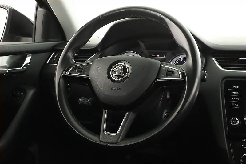 Škoda Octavia (2019) Style 2.0 TDI, 4X4, Automat - fotka 8 z 18