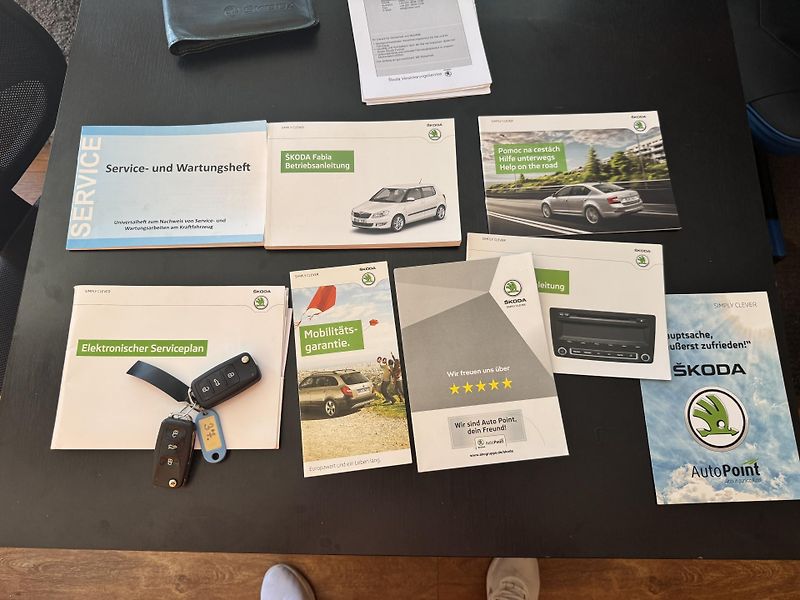Škoda Fabia (2014) 1.4-16V(63KW)rezervace - fotka 32 z 38