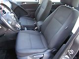 Volkswagen Tiguan (2010) 2.0TDi 4Motion, AC, tažné - náhled 9
