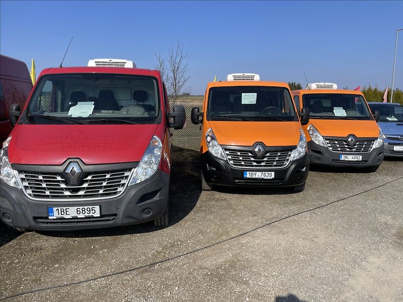 Renault Master 2,3 dCi 110k COOL DPH 12xCZaut - fotka 35 z 35