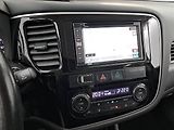 Mitsubishi Outlander (2014) 2.2 DI-D, 4X4, Automat - náhled 12