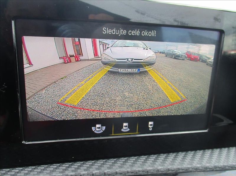 Mercedes-Benz CLA 1,5 180D, digiklima,servis, - fotka 32 z 51