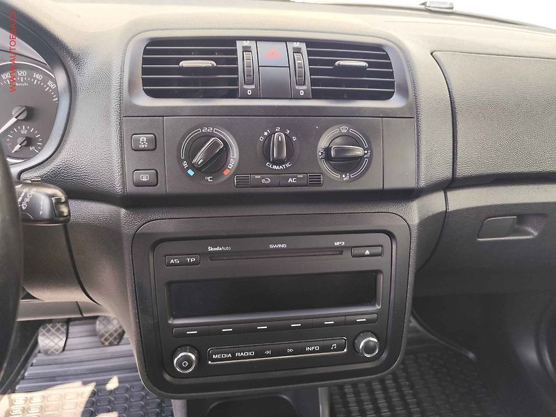 Škoda Roomster (2010) 1.2 HTP, ČR, AC, výhřev sed - fotka 11 z 16