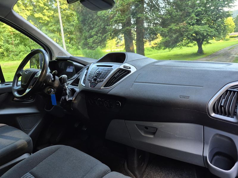 Ford Transit Custom (2013) 2.2Tdci 92Kw L1H1 klima - fotka 20 z 24