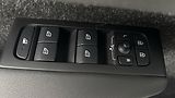 Volvo XC40 2.0 T3 AUT Momentum Pro - náhled 22