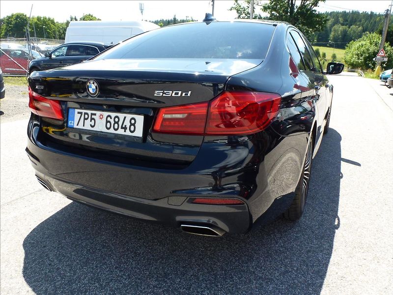 BMW Řada 5 3,0 D X-Drive M-Paket  Carbon - fotka 11 z 62